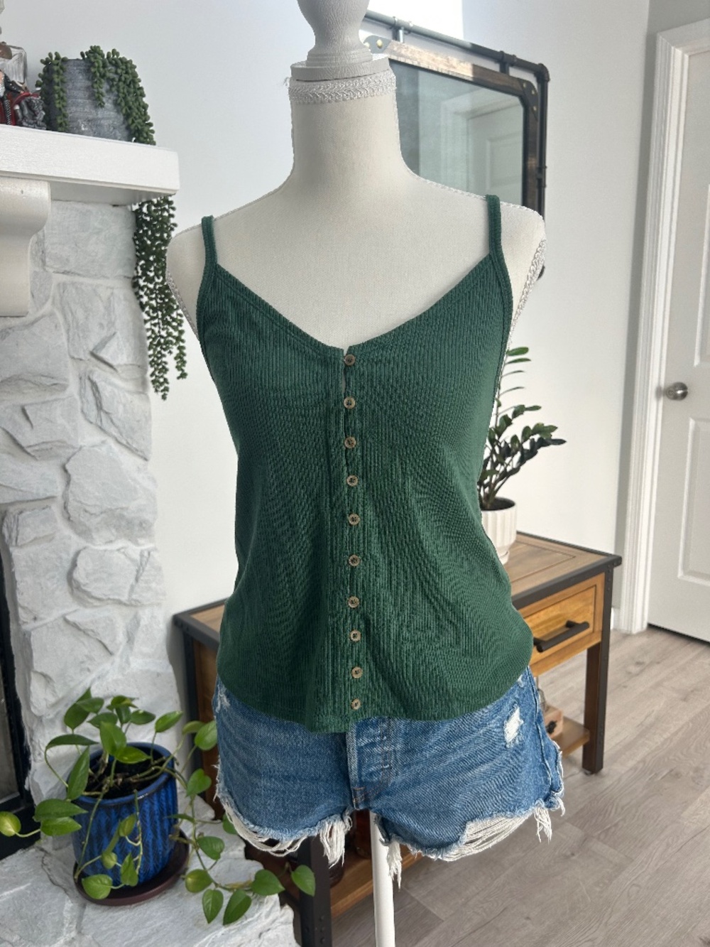 American Eagle green tank top